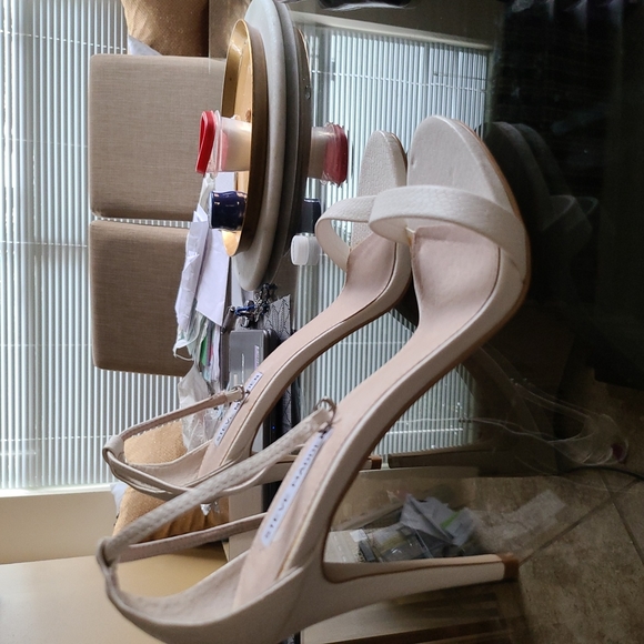 Steve Madden Shoes. - Picture 2 of 3